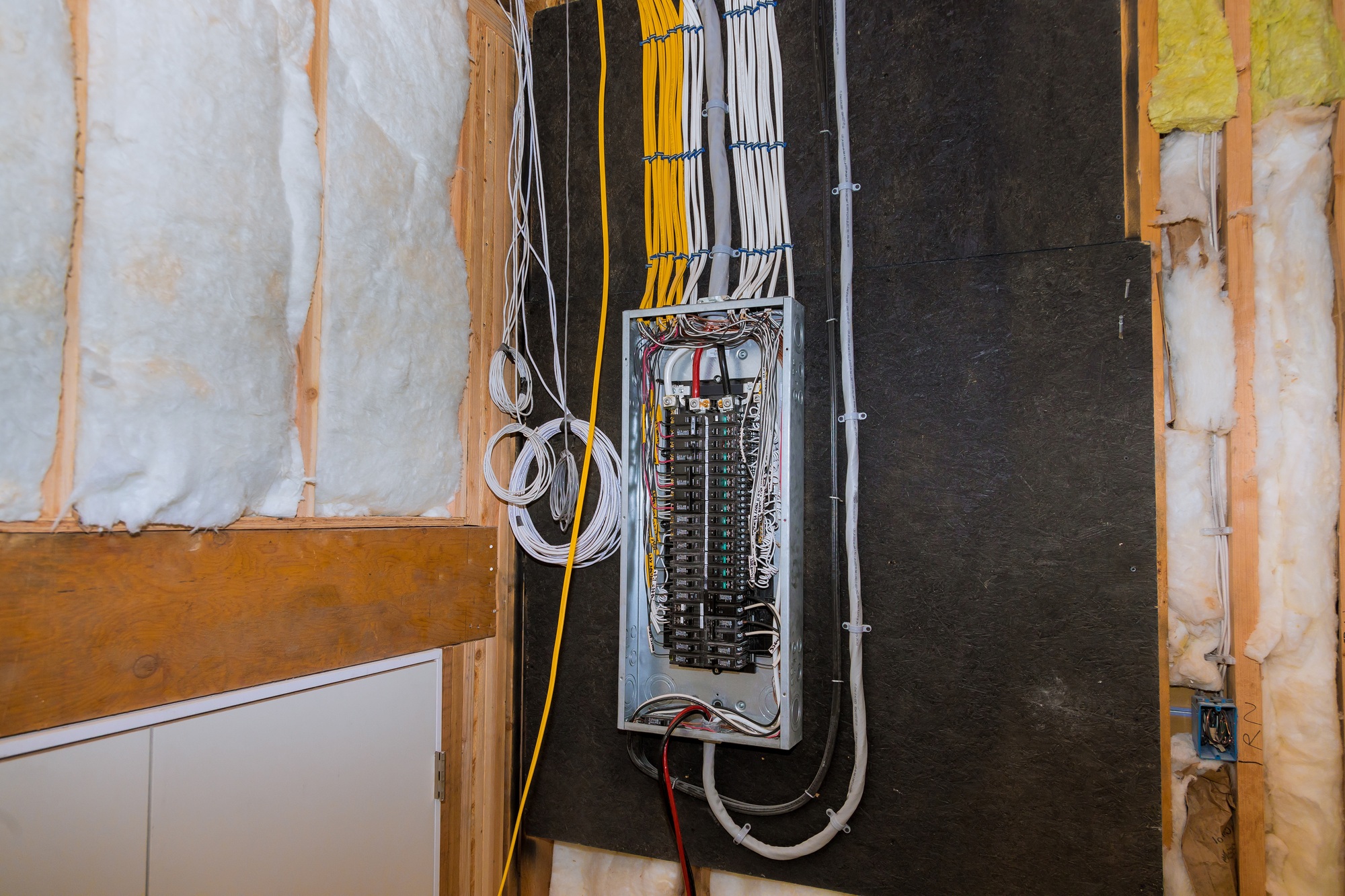 Wired electrical terminals on metal bar wiring cable box